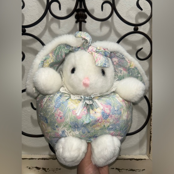 VINTAGE Playful Pals Easter Bunny Floral Pastel Round Bunny Plush MERVYNS